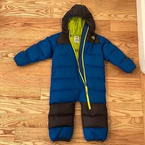 North Face infant insulated bunting size 12-18 months